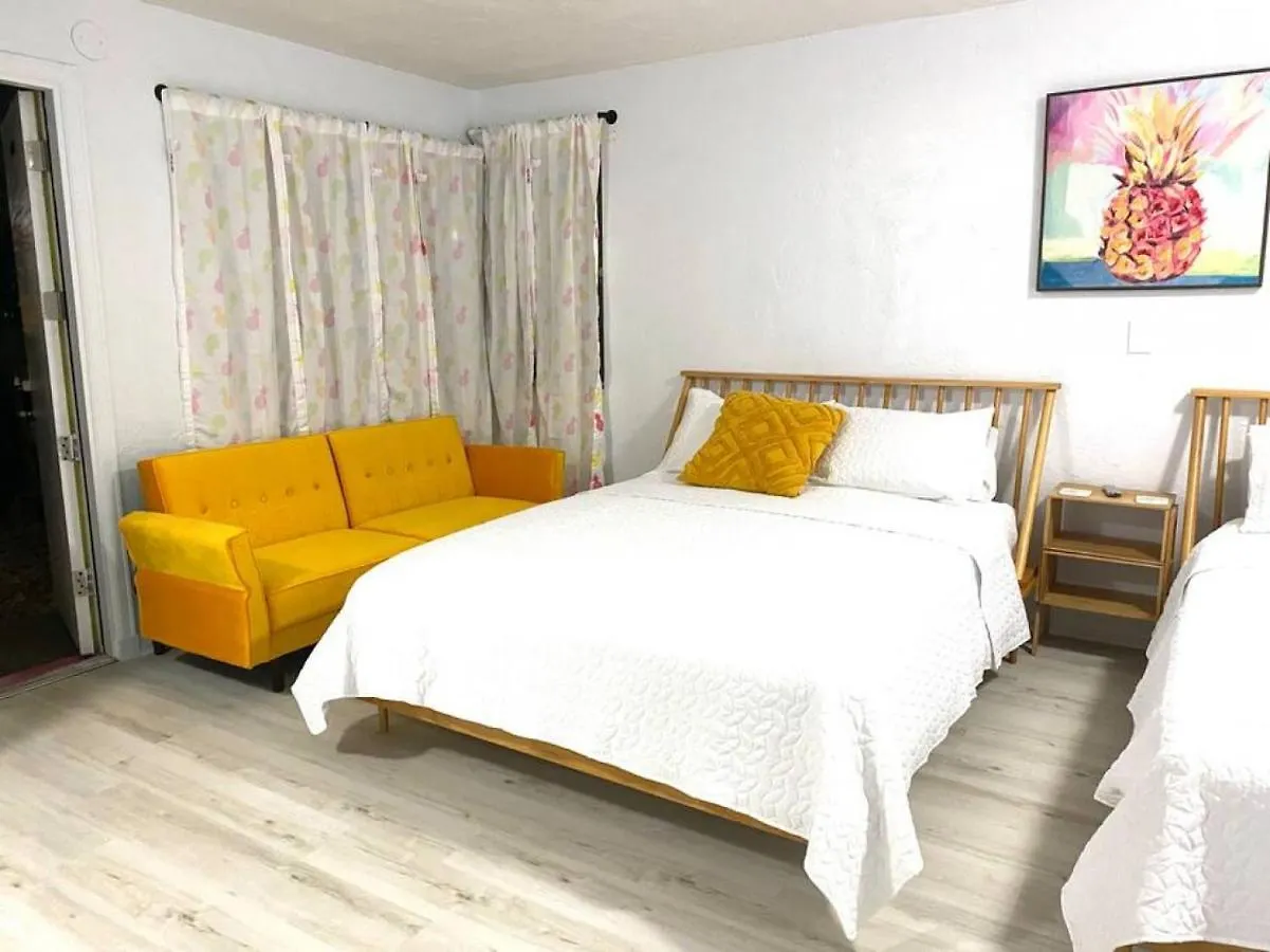 Pineapple Shores Retro Inn 4 Daytona Beach Apartamento